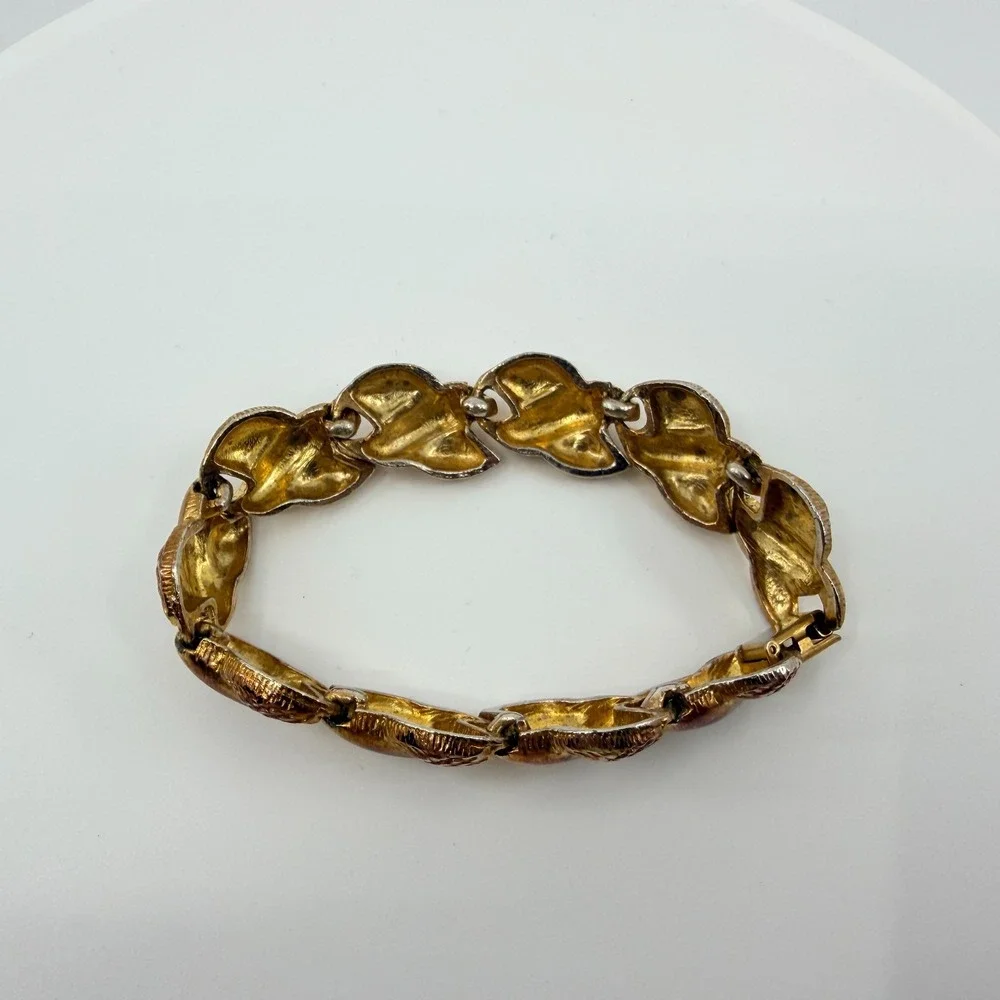 Vintage‎ Crown Trifari Gold Tone Brushed Leaf Link Bracelet Textured Mid Century